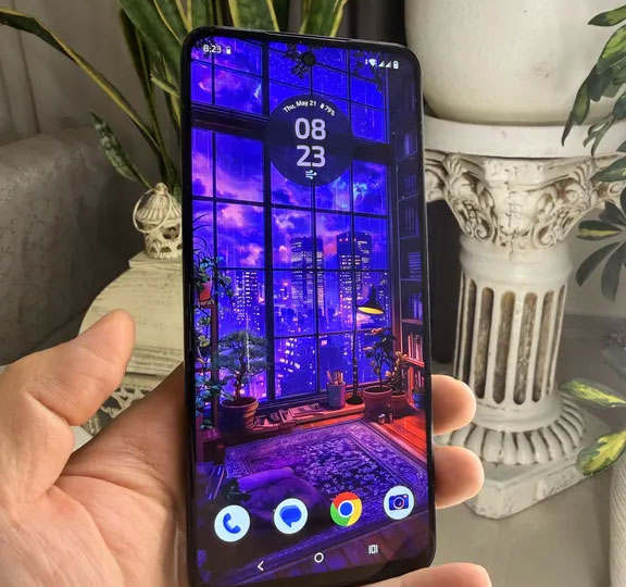 بررسی رابط کاربری گوشی موتورولا Moto G35
