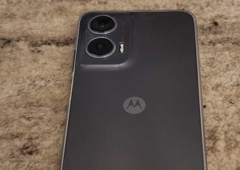 بررسی باتری و شارژدهی گوشی موتورولا Moto G35